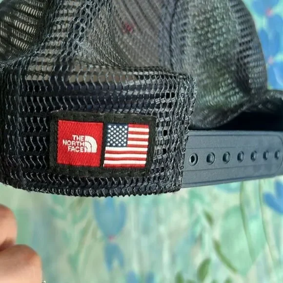 The North Face Mesh Trucker Mudder Hat - Picture 4 of 8